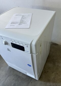 Sušička Indesit - TEPELNÉ ČERPADLO - TOP STAV- - 5