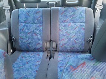 Toyota RAV4 - 5
