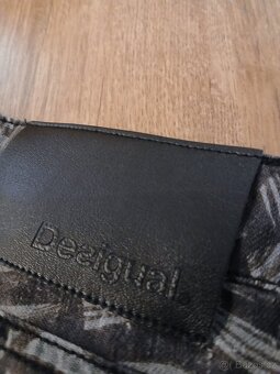 Pánské lněné šortky Desigual vel. 36 - 5