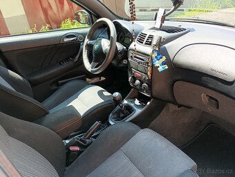 Prodám Alfu Romeo 147 JTD,120 CV - 5