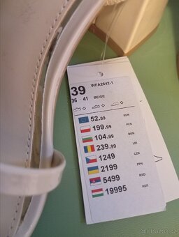 Krásné sandálky na podpatku vel.39 - 5