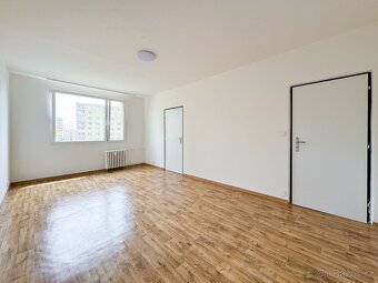 Pronájem bytu 2+1 v Chomutově - ul. 17. listopadu - 5