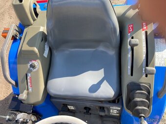 Malotraktor Iseki s čelním nakladačem - 5