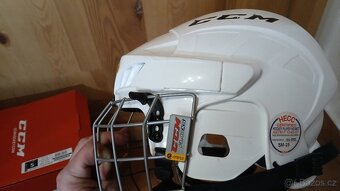 Dětská hokejová helma / přilba - 5