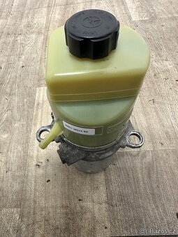 Ford Focus II čerpadlo řízení - 5