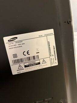 TV 32" Samsung UE32D5000 - 5