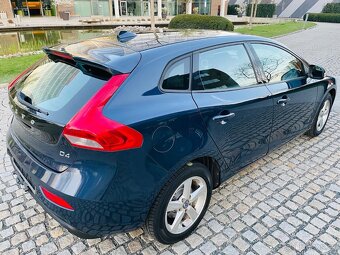 Volvo V40 2.0D3 5VÁLEC MANUÁL KAMERA ODPOČET DPH 1 MAJITEL - 5