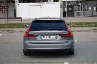 Volvo V90 D3 2.0L Momentum A/T sivá/šedá - 5