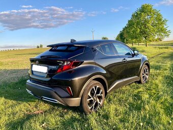 Toyota C-HR 2.0 hybrid, výbava Style - 5