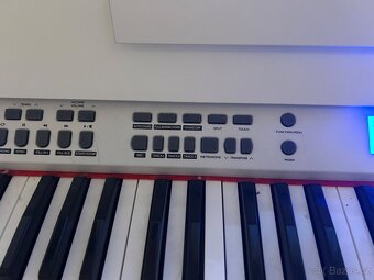 Elektrické digitální piano - 5