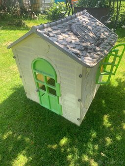 Domeček se skluzavkou a houpačkou - 5