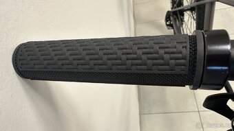 NOVÉ KARBON horské kolo SILVERBACK, 29¨, pro jezdce od 170cm - 5