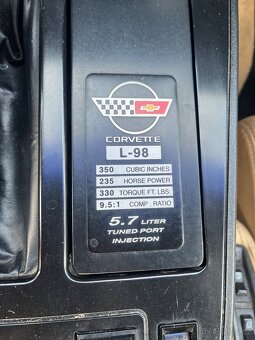 1986 chevrolet corvette c4 official pace car - 5