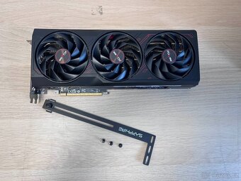 Sapphire Radeon RX 7900 PULSE GRE 16GB - 5
