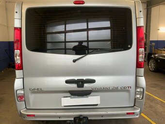 Opel Vivaro 2.5CDTI 107kW Cosmo,8.míst,tažné,serviska,Klima. - 5