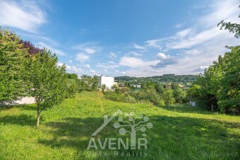 Prodej stavebního pozemku 2666 m², ev.č. 69459 - 5