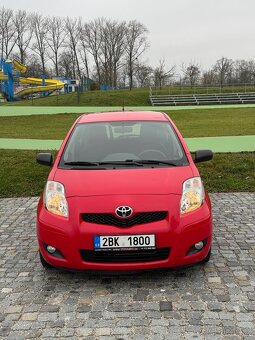 Toyota Yaris 1.0 - 5