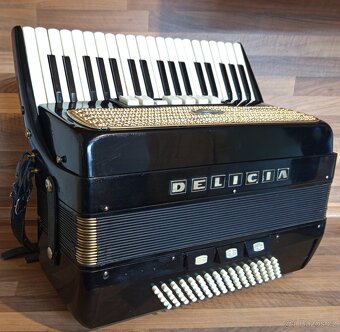 Akordeon (harmonika, heligonka) Delicia 80 basů - 5