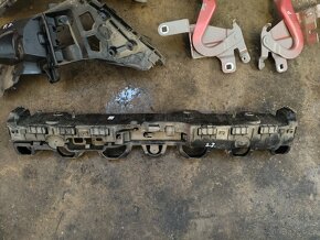 Clio IV - držáky, panty,... - 5