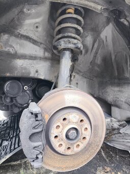 Passat B6 2009 2.0 TDI 103KW - díly - 5