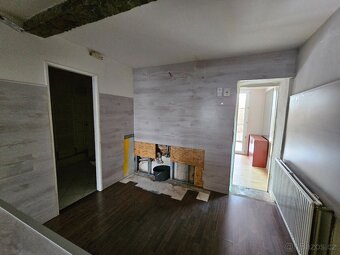 Dům, 4+1, 2 koupelny - 5