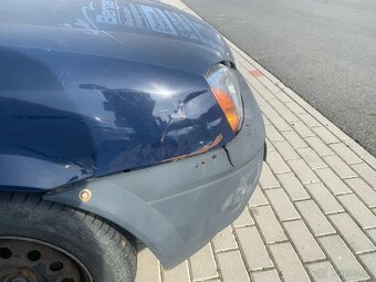automobil Ford Courier - 5