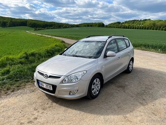 Hyundai i30 CW 1,6 Crdi 84kW rok 2009 - 5