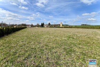 Prodej velkého stavebního pozemku (4014 m2) v Horních Kozolu - 5