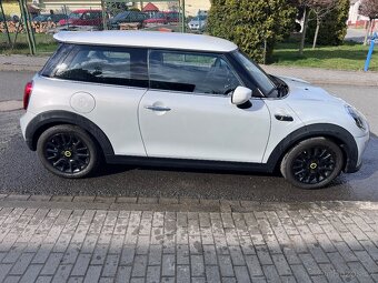 MINI COOPER SE 135KW SOH 100% 11/2021 31412KM AD. TEMPOMAT - 5