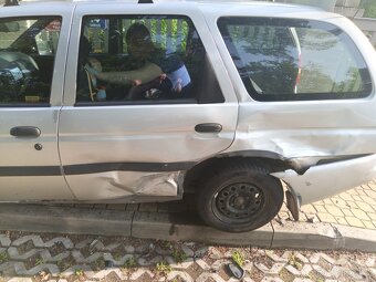 Ford Escort - 5