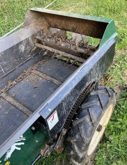 Zánovní koňské rozmetadlo 1t i za čtyřkolku / auto - 5