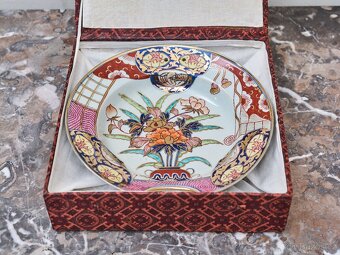 Japonský porcelánový holicí talíř Imari v dárkové krabici - 5