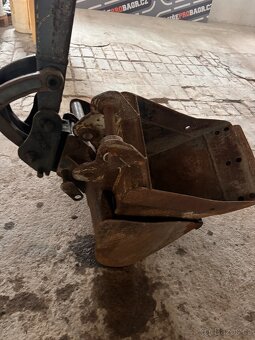 Minibagr Volvo ec25 2004 2x lzice - 5