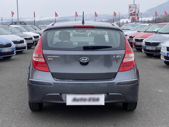 Hyundai I30 1.4i ,  80 kW benzín, 2010 - 5