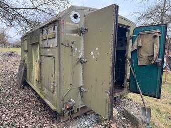 ZIL-131 SKŘÍŇOVÁ NÁSTAVBA HLINÍK obytná / sklad na nářadí - 5