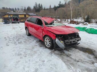 Octavia 2.0 TDI 4x4 150PS havarované - 5