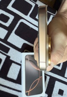 iPhone 16 pro max - 5