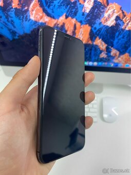 Apple iPhone XS Max 64Gb - 5