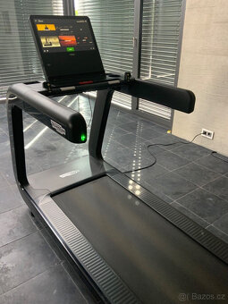 Běžecký pás Technogym Artis Run - 5