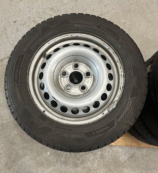 VW Transporter R16 - 5