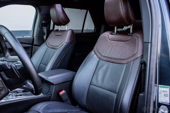 Ford Explorer Platinum / B&O / PANO / 7 MIEST /AJ NA SPLÁTKY - 5