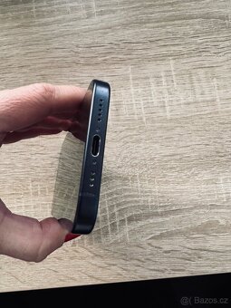 Iphone 15pro 126 GB - 5