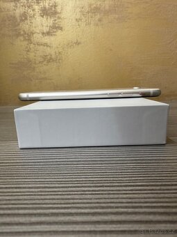 Apple iPhone SE 2022 128GB bílá, TOP stav, baterie 100% - 5