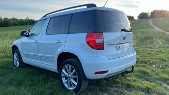 ŠKODA YETI 2.0TDI DSG 4x4 2017 110kw LEDD XENONY TAŽNÉ - 5