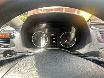 Prodám Škoda octavia 2 face lift 2010 - 5