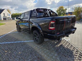 DODGE RAM 5.7 HEMI 401PS LARAMIE 2020 - 5