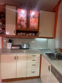 Kuchyňská linka vč. spotřebičů - 5