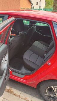 Hyundai i30 1.5DPi 81kw HB - 5