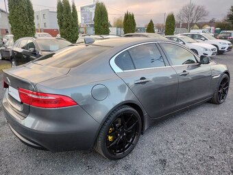 JAGUAR XE 2017 2.0D 132kW,VÝHŘEVY,NAVI,TEMPOMAT,SERVISKA - 5