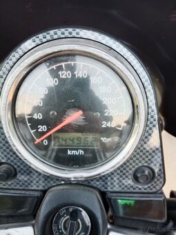 Suzuki SV650 - 5